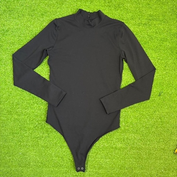Abercrombie & Fitch Women's Medium Black Long Sleeve Mock Neck Bodysuit - Picture 1 of 7